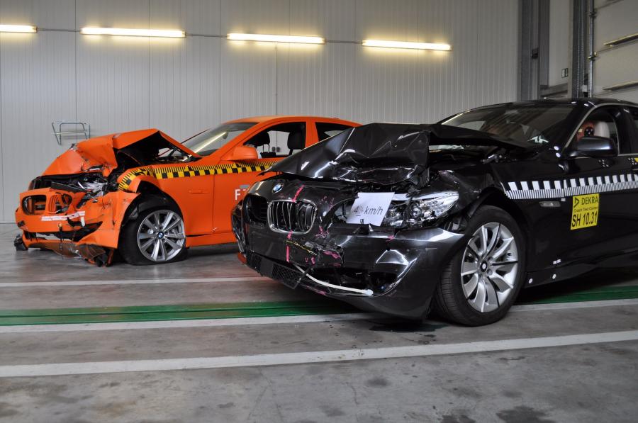  BMW 5-Series 2010 года  (фото 2 из 117)